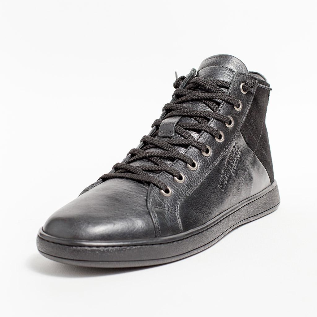 MMS003 Total Black